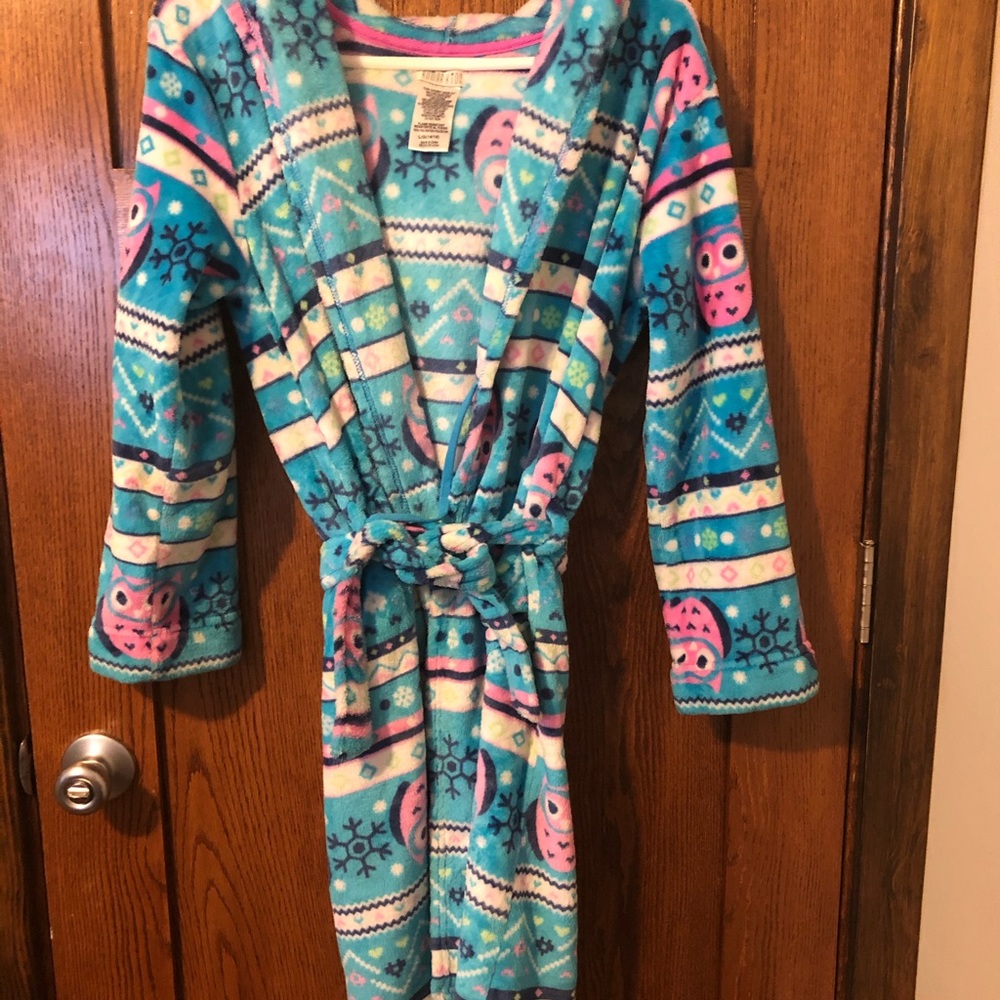 Komar kid girl bath robe .